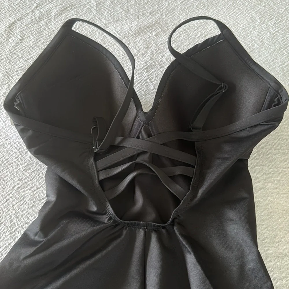 Miraclesuit Precioso Temptation Underwire One-Piece Swimsuit, Size 6, $182